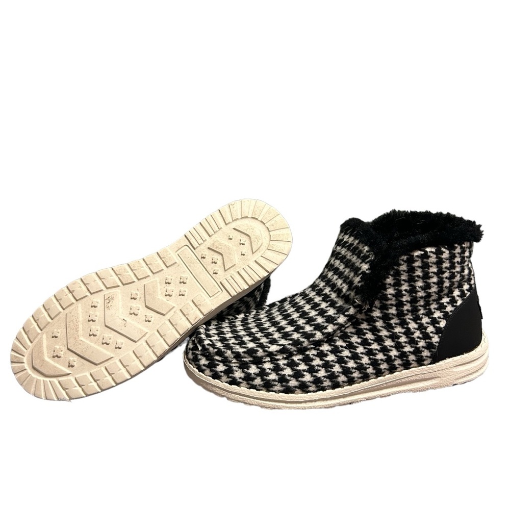 Ocean + Coast Ta Ta Booties in Houndstooth Size: 7